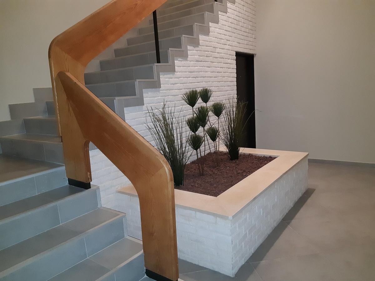 Spat Business Holon Bagian luar foto